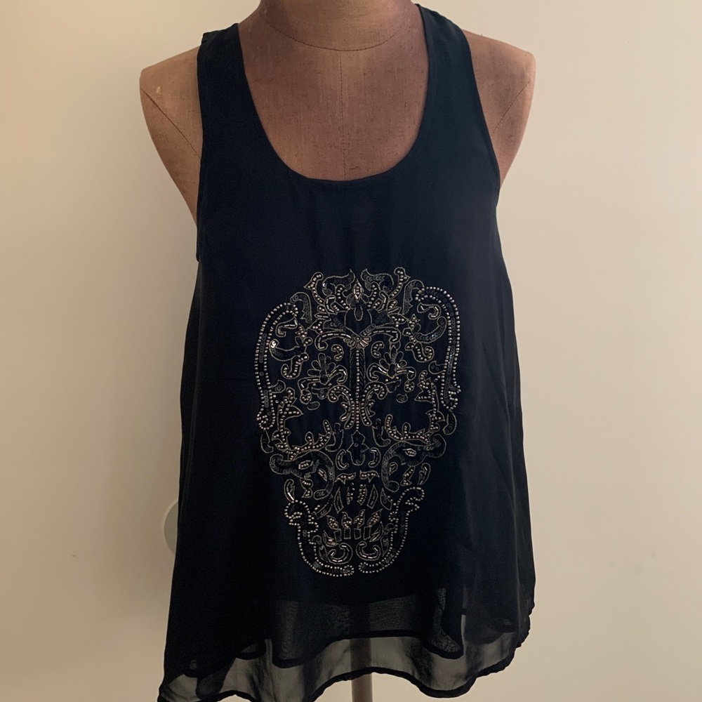 Beaded skull top